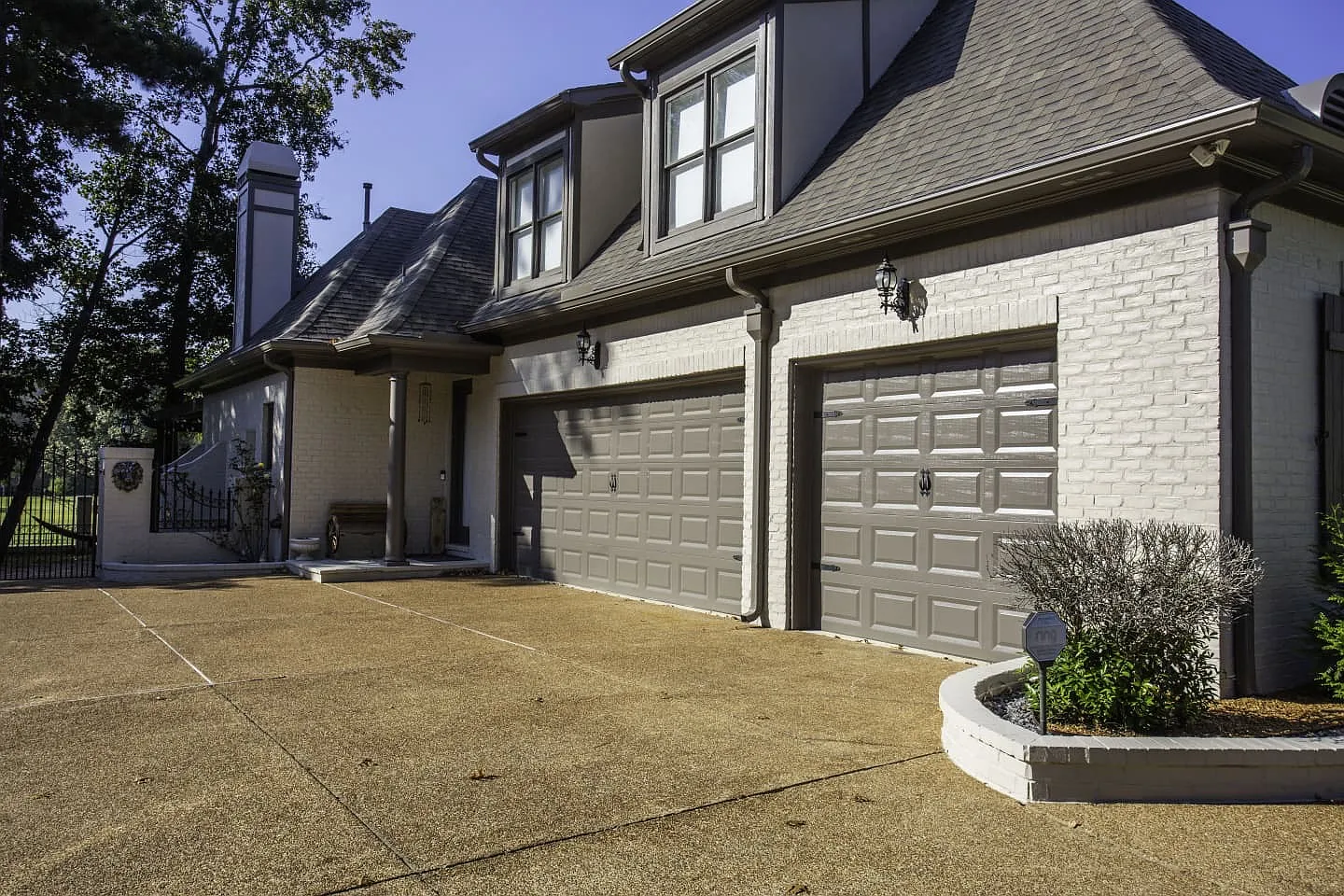4 bed, 3970 sqft, $4,495 — Photo 3