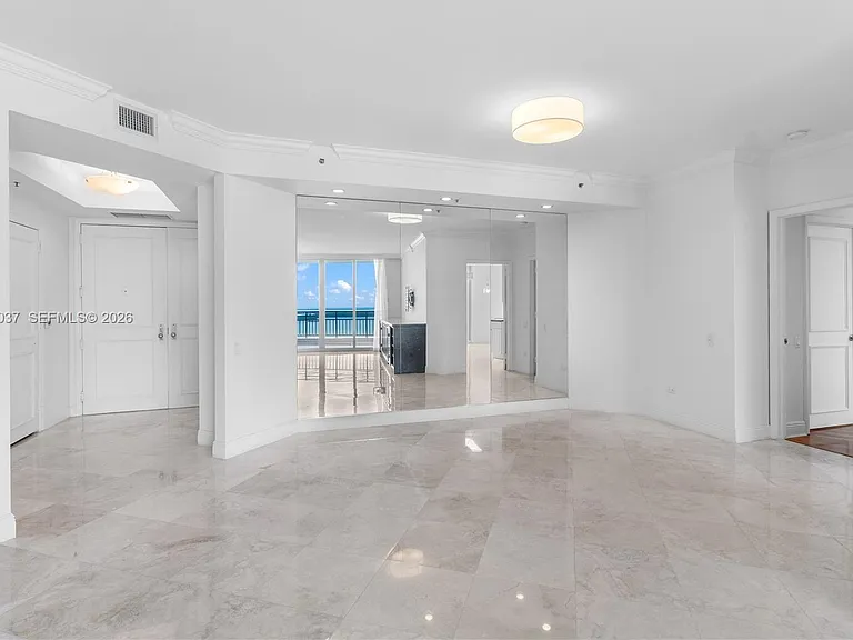 808 Brickell Key Dr #3002 — Photo 5