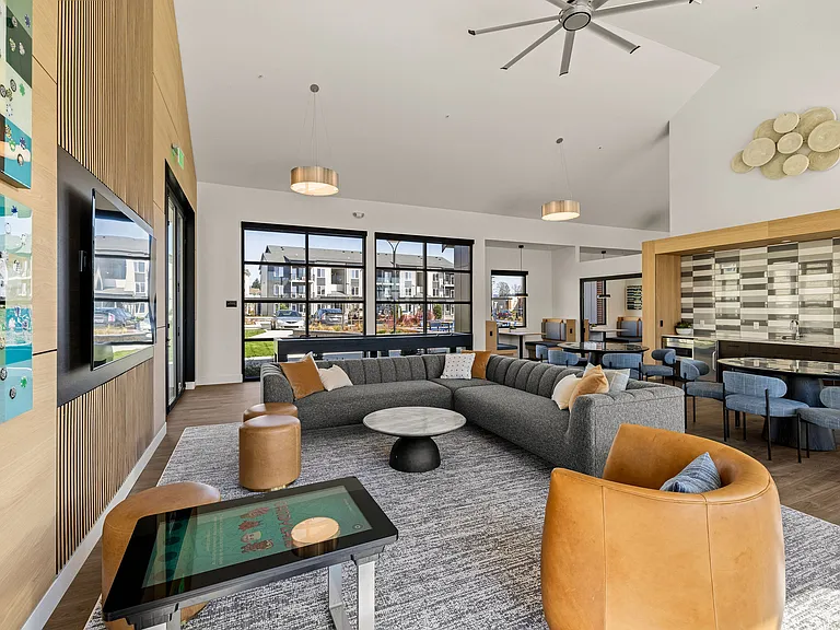 Motto Apartments — Photo 22