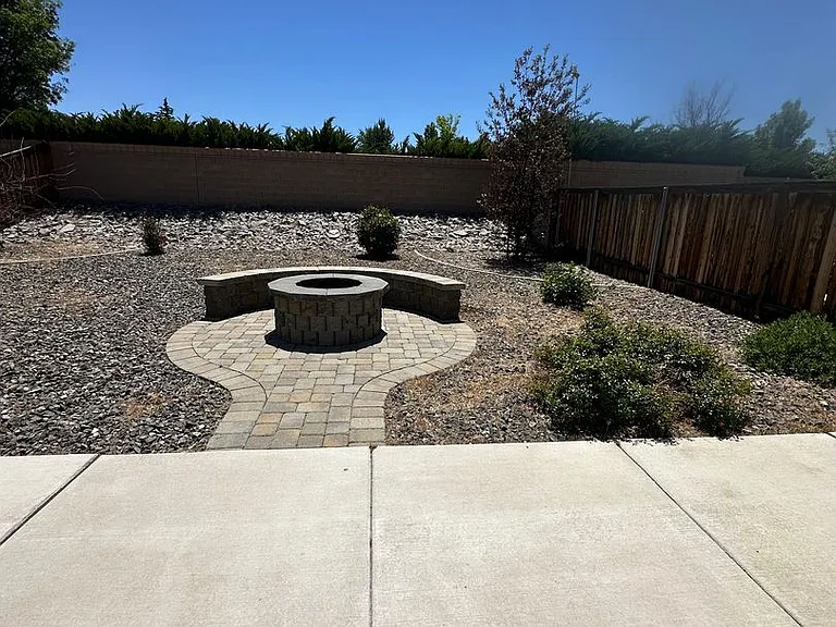 11690 Cervino Dr — Photo 14