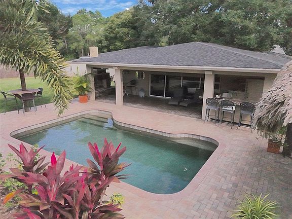 2nd image of 5031 Lakewood Rd