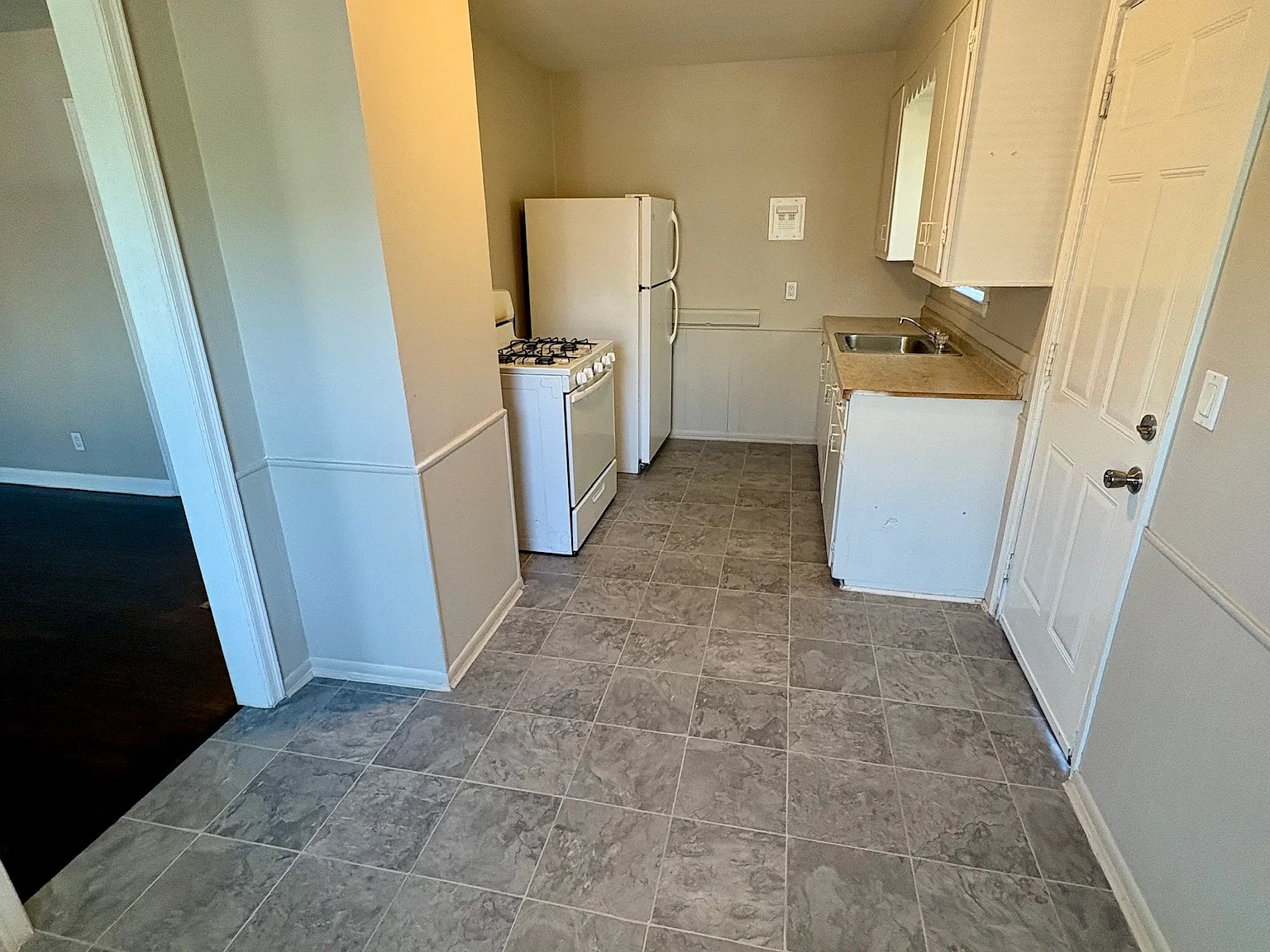 1 bed, 560 sqft, $550 — Photo 4