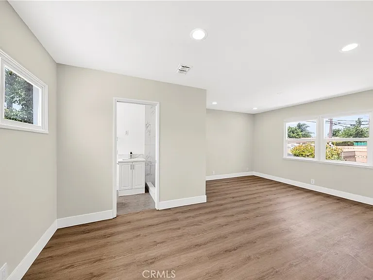 639 N Nora Ave — Photo 29