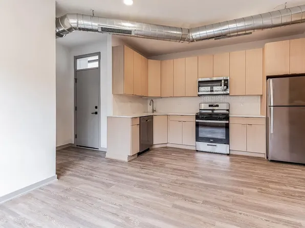 1645 N Wells St, Chicago, IL