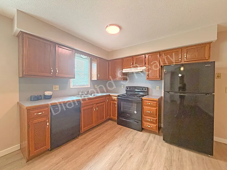 1508 W Rainey Duplex — Photo 6