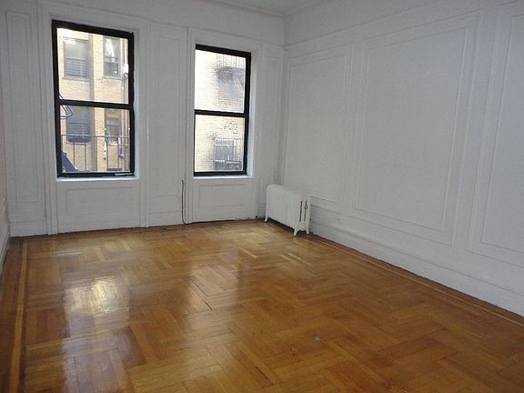 2nd image of 652 W 163rd St APT 24