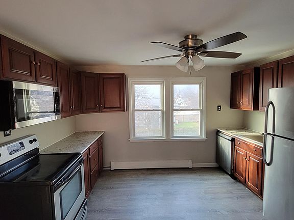 4th image of 80 Hartwell Rd Floor 2