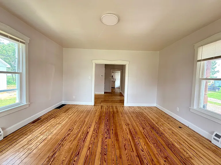 37 N Kinzer Rd — Photo 12