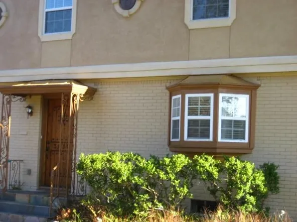3838 Southmore Blvd, Houston, TX 77004