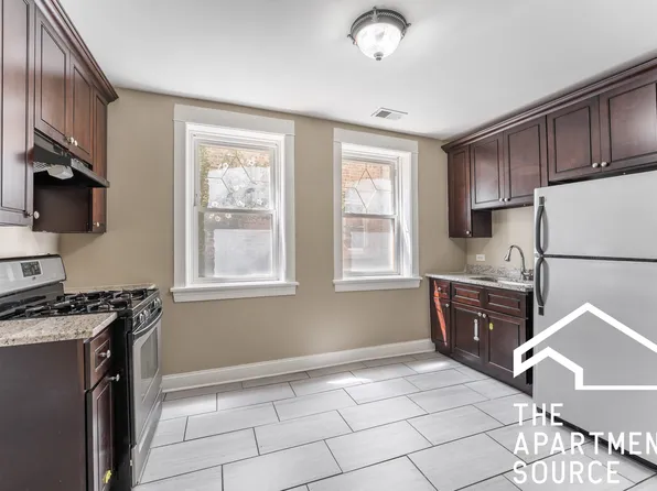 2618 N Harding Ave #G, Chicago, IL 60647