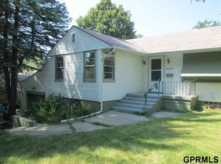 6642 Western Ave, Omaha, NE 68132
