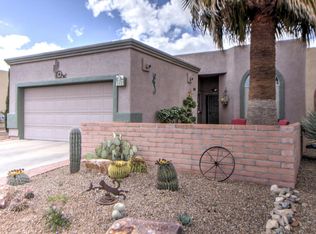 448 W Pecan Valley Dr, Green Valley, AZ 85614