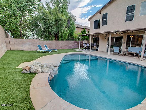 4th image of 8017 S Wild Primrose Ave