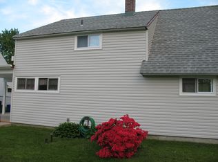 20 Inland Rd, Levittown, PA 19057