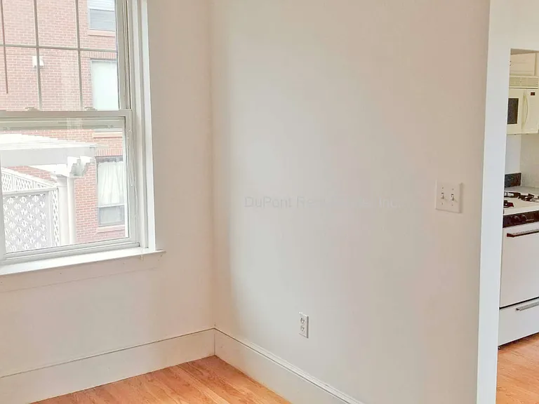321 Hanover St #6 — Photo 7