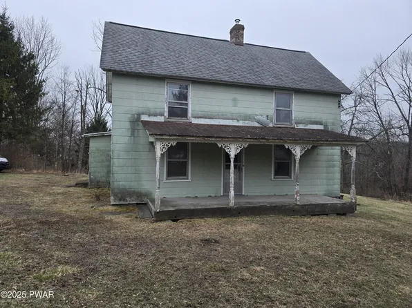 174 Sand Spring Rd, Cresco, PA 18326