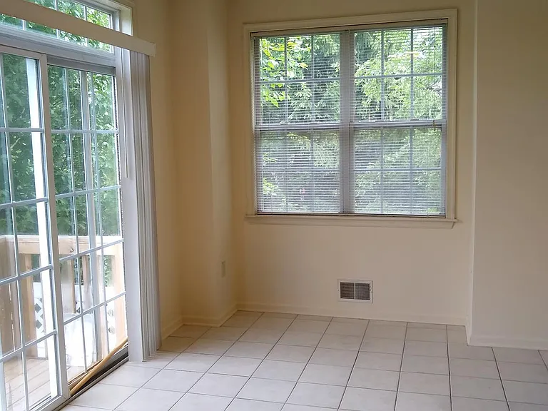 19 Wordsworth Ct — Photo 6