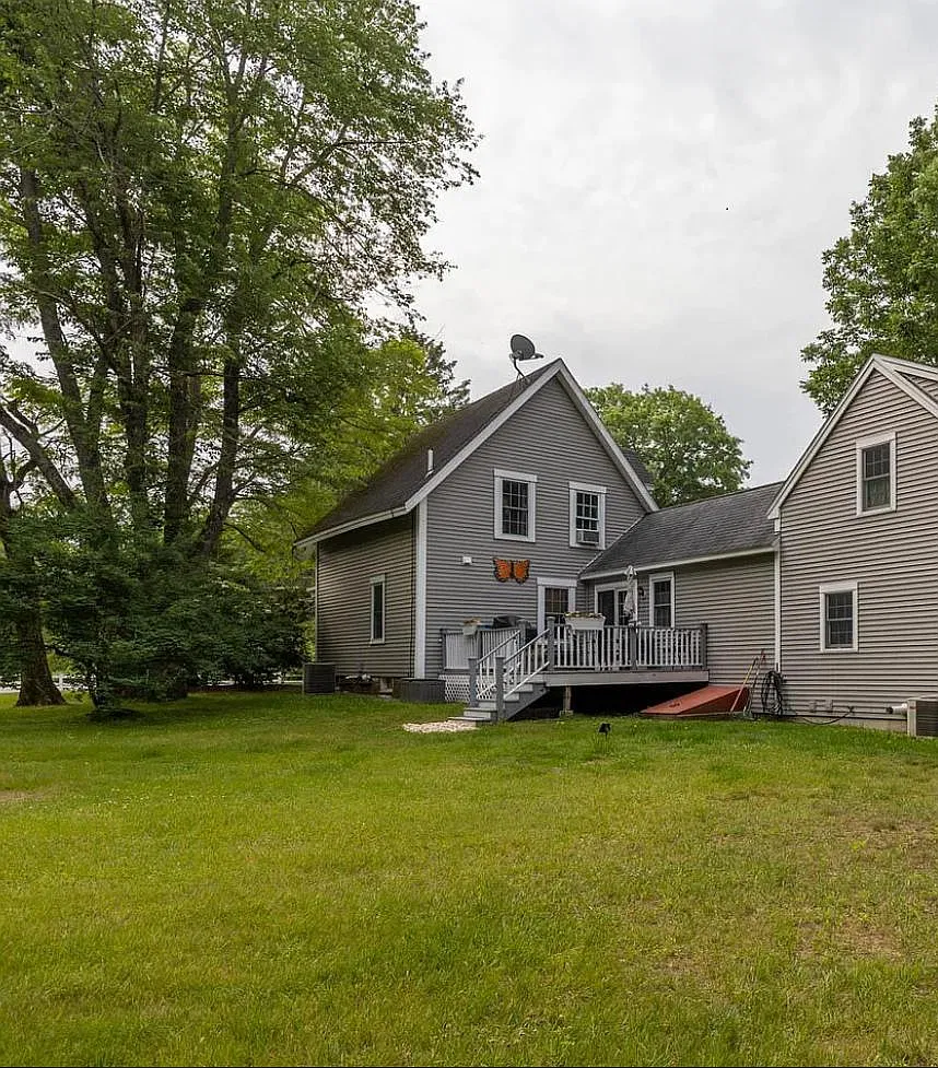 3 bed, 1300 sqft, $3,000 — Photo 3