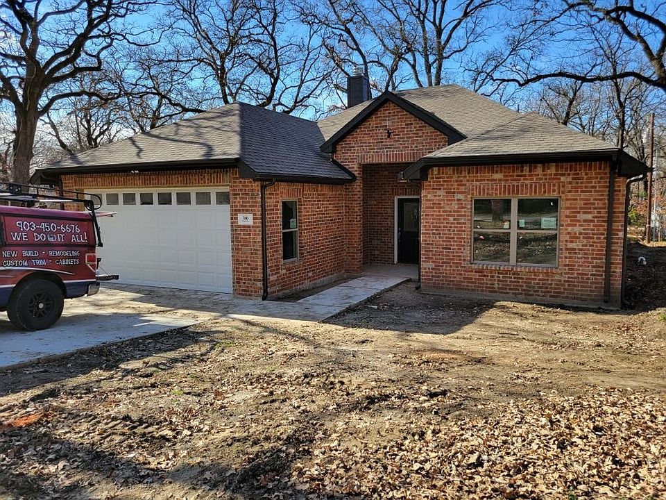 1st image of 380 Wright Way