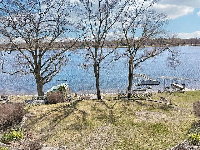3641 Mann Rd — Photo 39