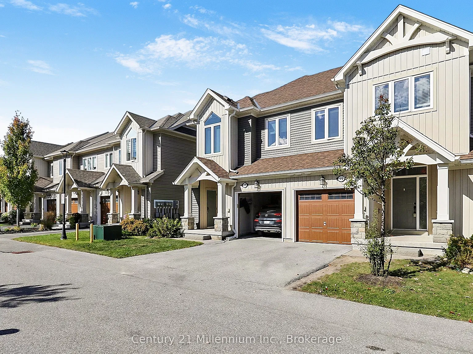 3 bed, $2,500 — Photo 2