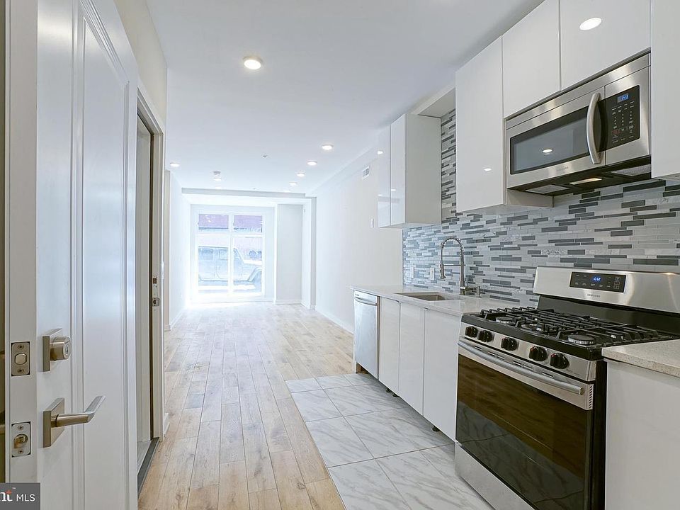 1st image of 848 N 15th St Floor 1
