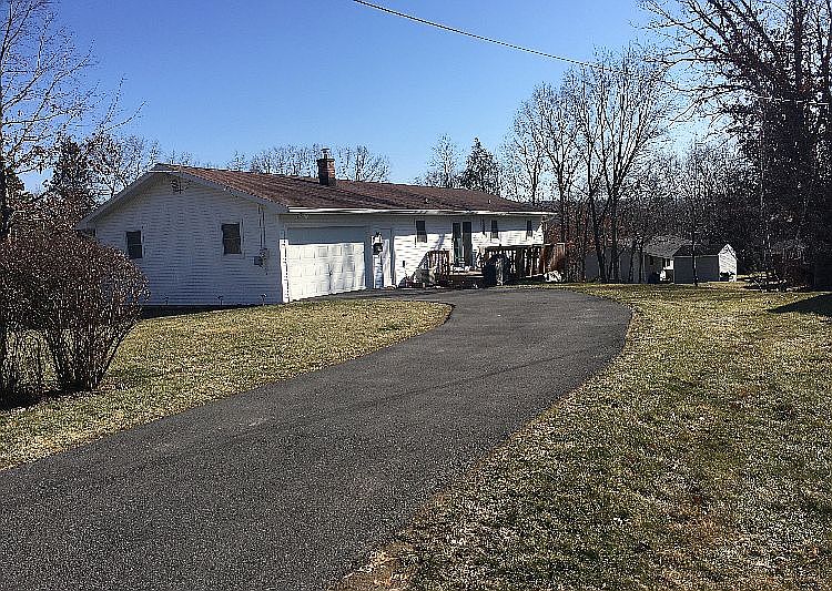 2nd image of 900 Old Ridge Rd