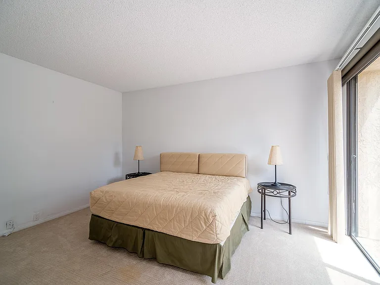 645 Hospitality Dr — Photo 13
