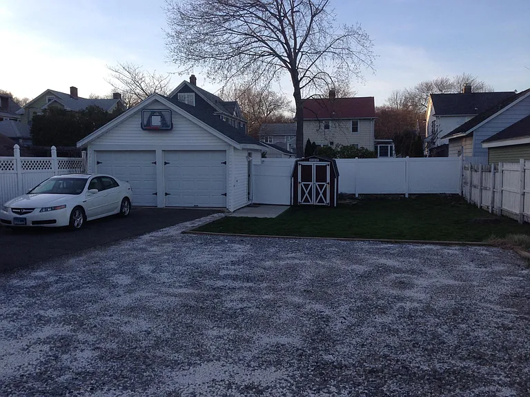 9 Plymouth Rd #A — Photo 7
