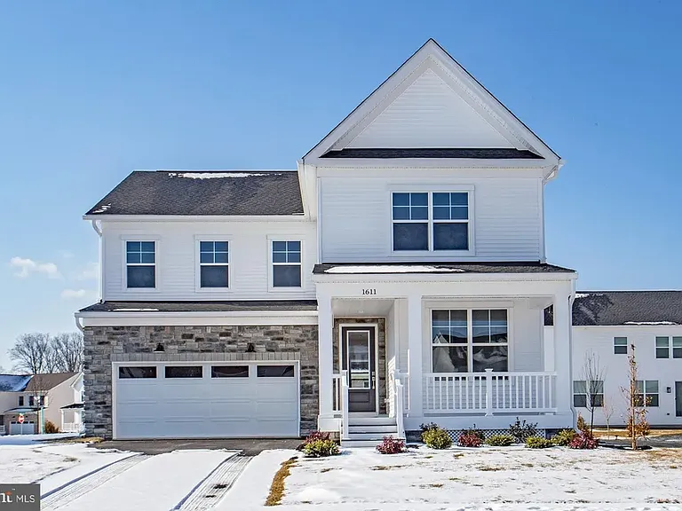 1611 N Lores Landing Rd — Photo 1
