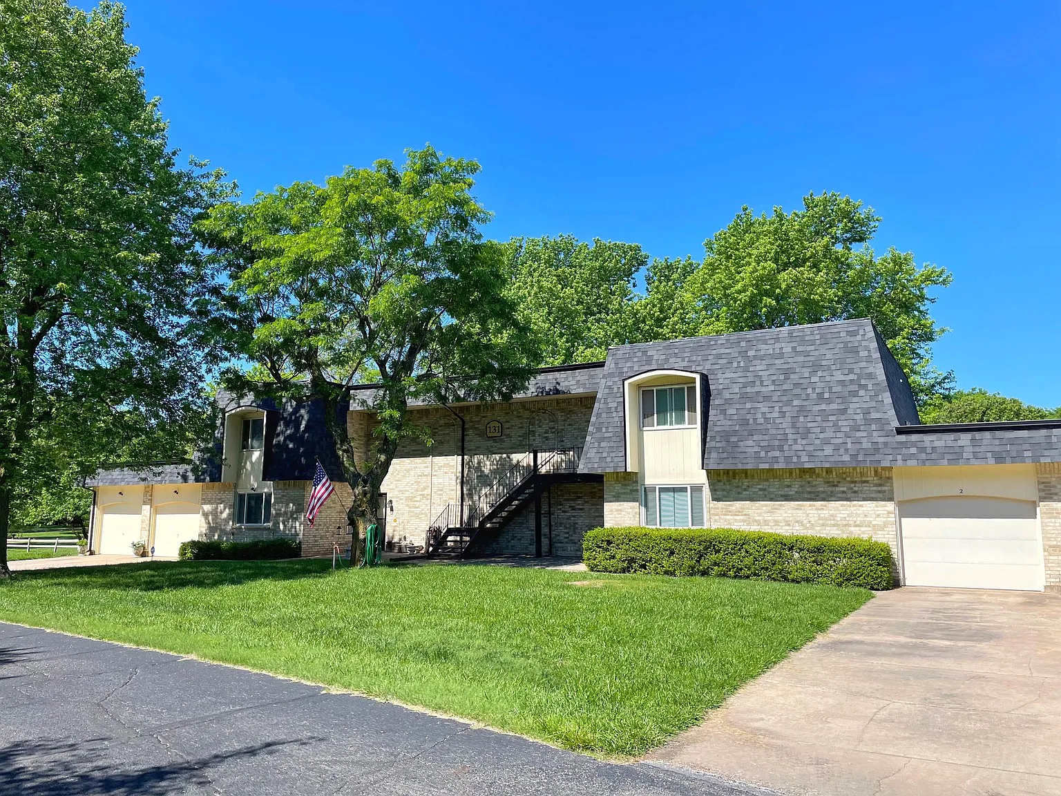 2 bed, 1005 sqft, $1,250 — Photo 3