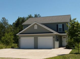 420 Hillcrest Dr, Edinboro, PA 16412