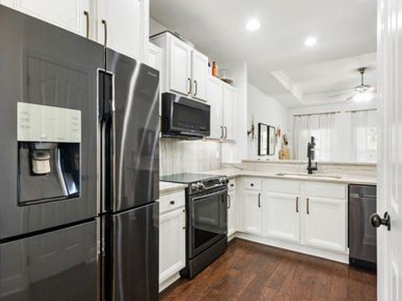 3rd image of 93 Golf Villa Dr