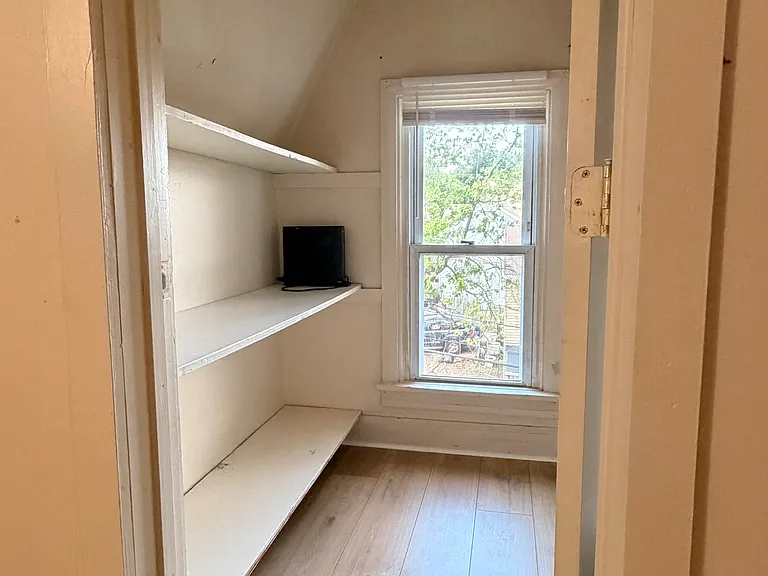 117 Walnut St #2 — Photo 9