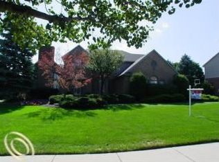 12305 Deer Creek Cir, Plymouth, MI 48170