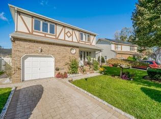 144 Glenwood Ct, Union, NJ 07083