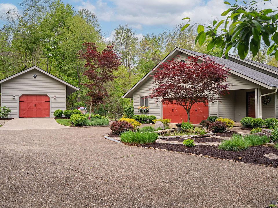 1st image of 119 Derwyn Del Way