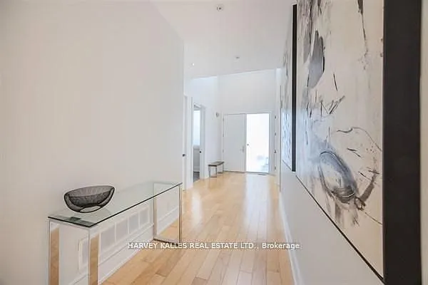 3279 Lakeshore Rd — Photo 6