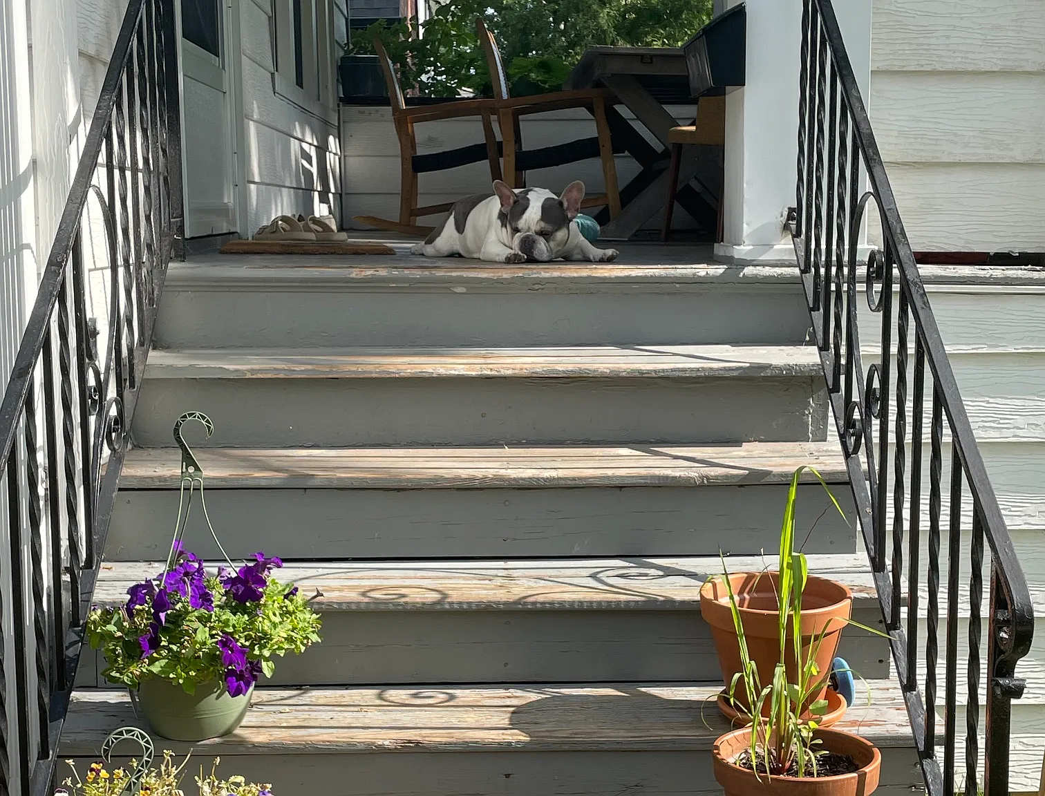 5 bed, 1980 sqft, $3,200 — Photo 2