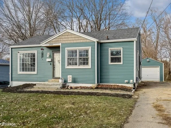 5923 Rutland Dr, Des Moines, IA 50311