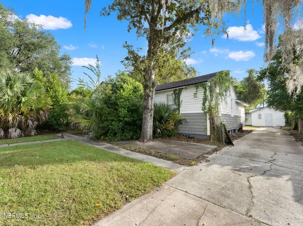 821 BUNKER HILL Boulevard, Jacksonville, FL 32208