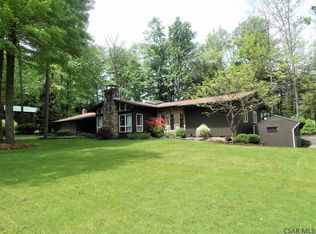 137 E Fairway Rd, Central City, PA 15926