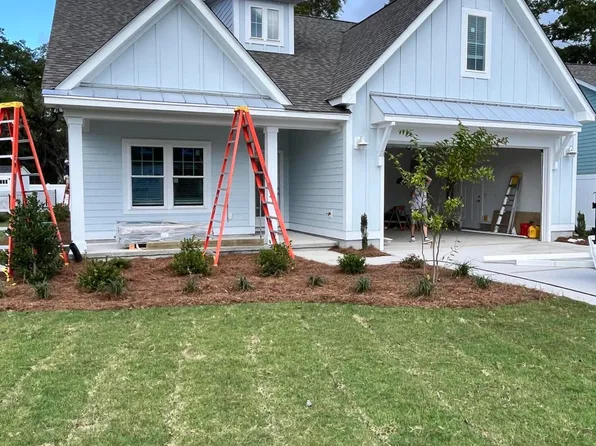 442 Raven Glen Drive, Southport, NC 28461