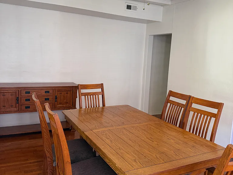 1830 E 101st St #7 — Photo 9