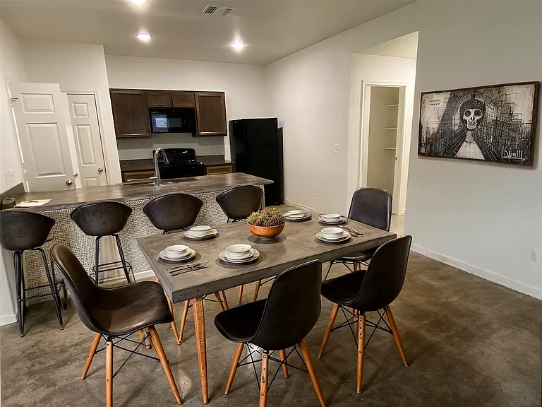 2320 Duntov Dr — Photo 3