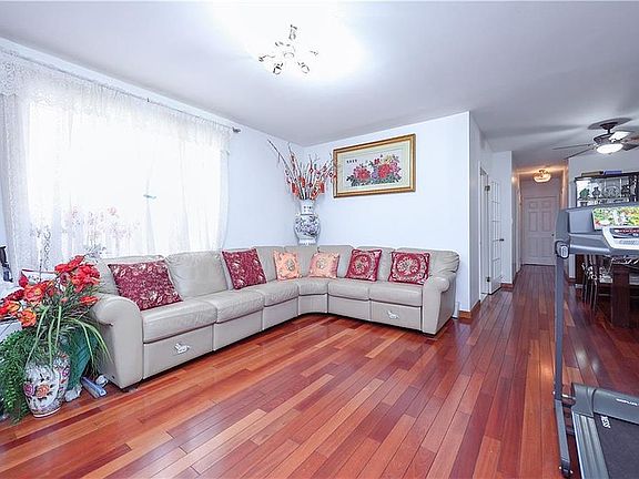 2nd image of 106 Bay 38 St