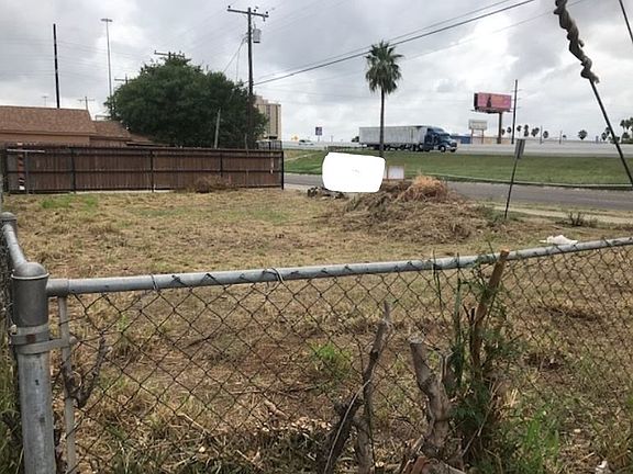 2nd image of 2819 San Dario Ave