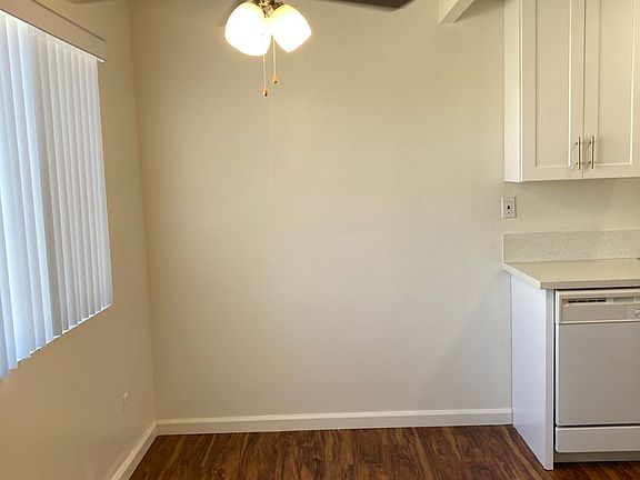 2nd image of 6226 Greenleaf Ave APT E