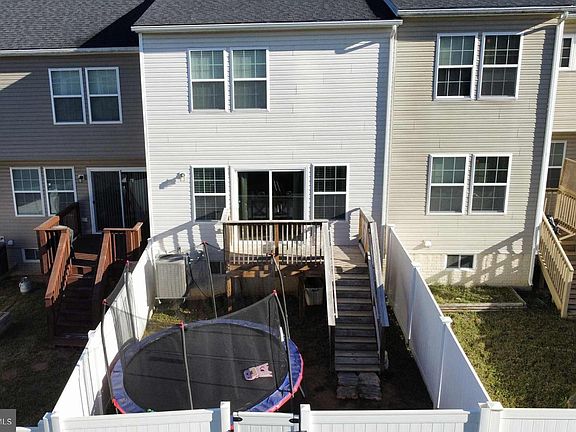 5th image of 37 Britania Ct
