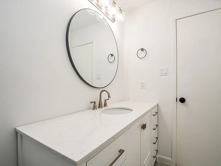 6114 Kirby Dr — Photo 27